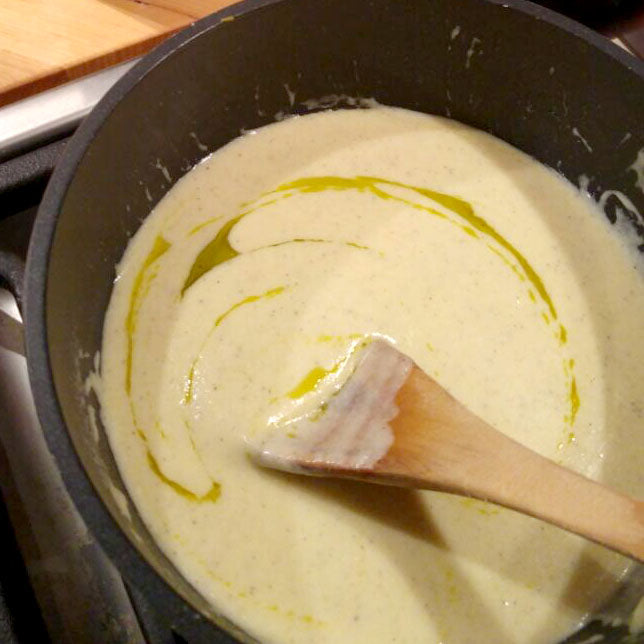 white sauce with mustard and wild mountain pepperberry infused canola oil